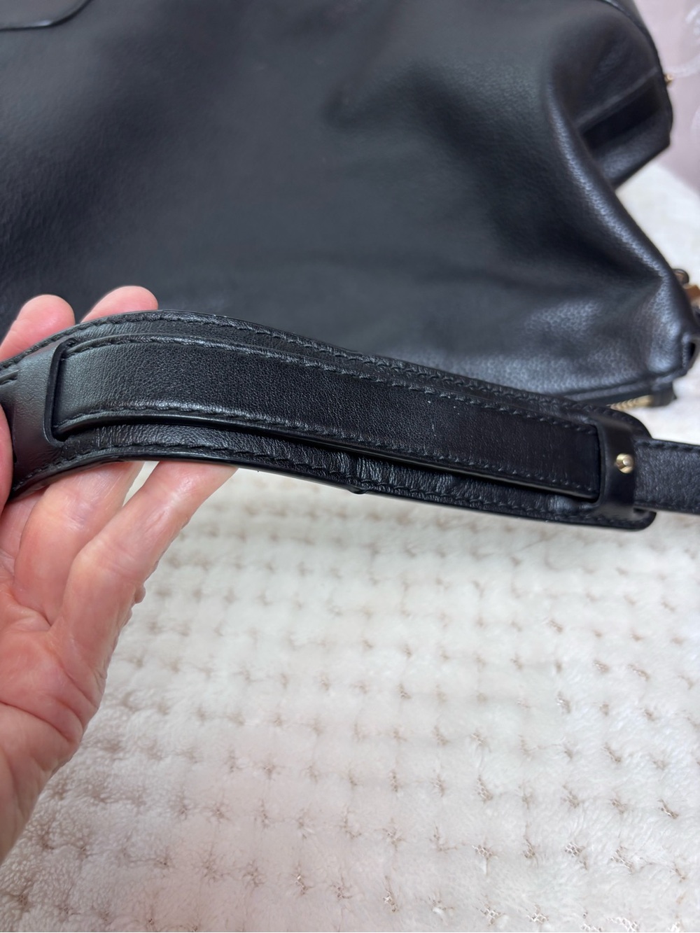Michael Kors Black Pebbled Leather Hobo Shoulder Bag with Gold Hardware - Picture 15 of 16